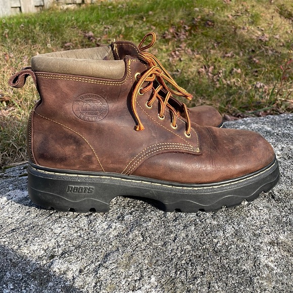 Roots Other - Vintage ROOTS Made in Canada Tuff Boots - Mens 10 and in Very Good Condition